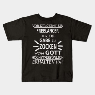 freelancer internet arbeit job geschenkidee spruch Kids T-Shirt